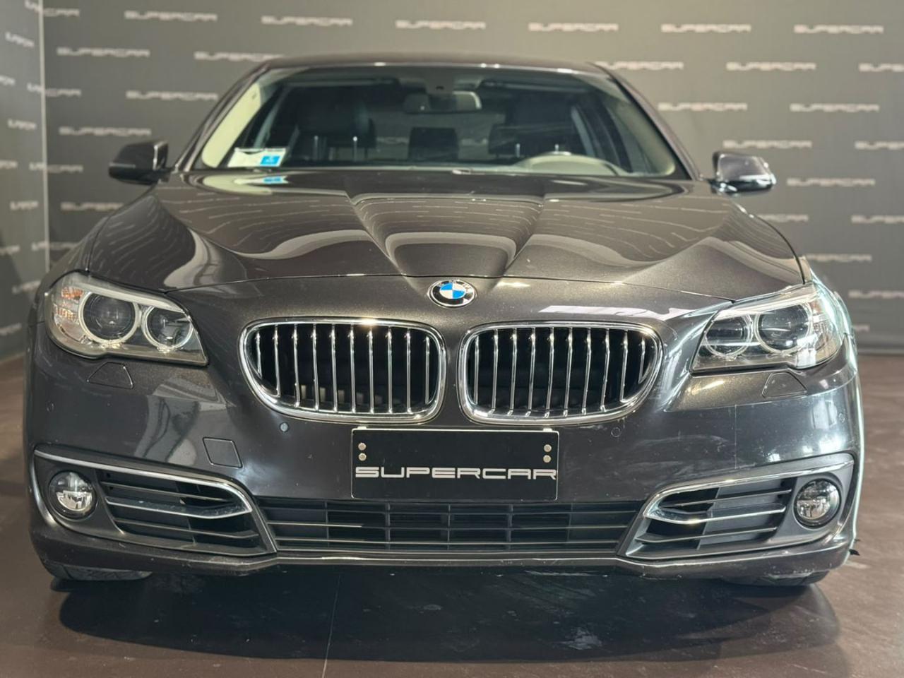 BMW 525 d xDrive Touring Luxury - 2