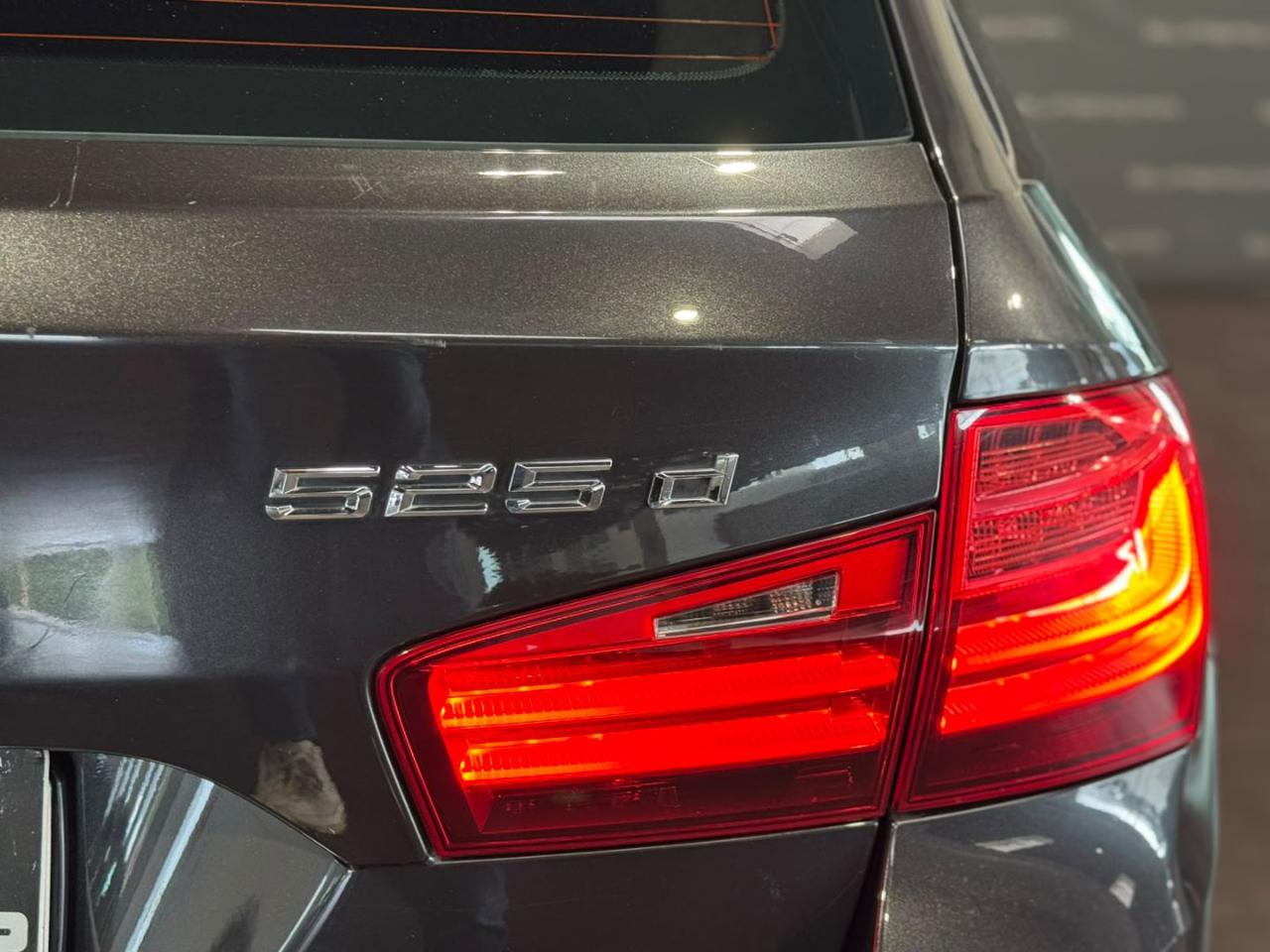 BMW 525 d xDrive Touring Luxury - 6