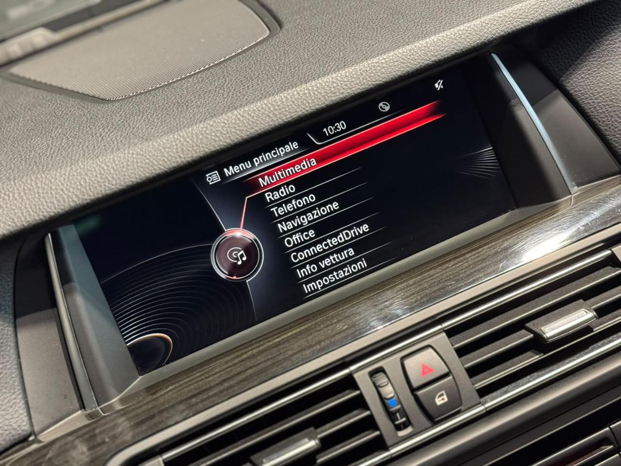 BMW 525 d xDrive Touring Luxury - 14