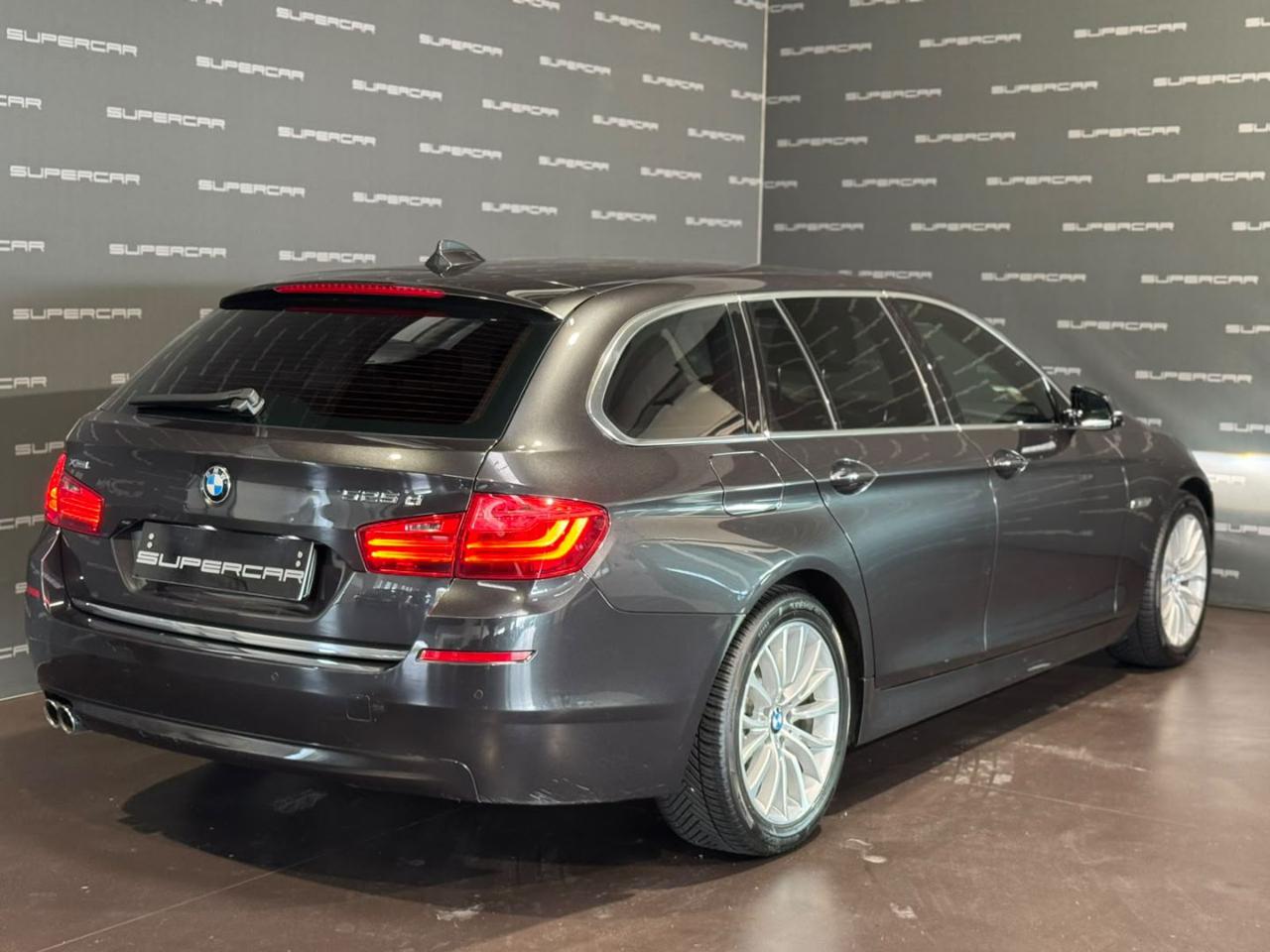 BMW 525 d xDrive Touring Luxury - 3