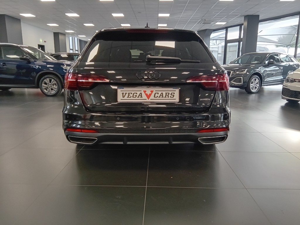 Clicca per ingrandire A4 - Avant 45 TDI quattro tiptronic S line edition