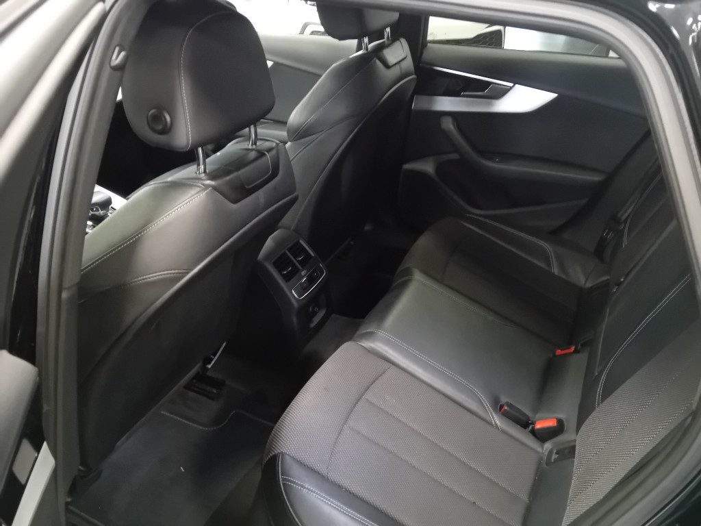 Clicca per ingrandire A4 - Avant 45 TDI quattro tiptronic S line edition