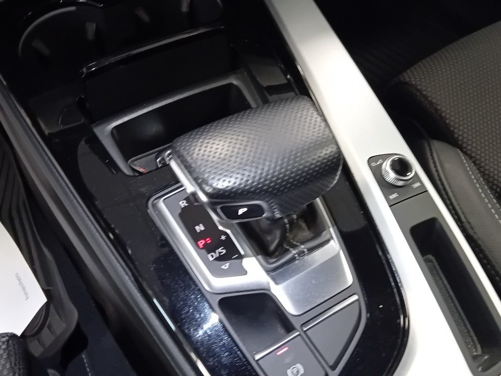 Clicca per ingrandire A4 - Avant 45 TDI quattro tiptronic S line edition