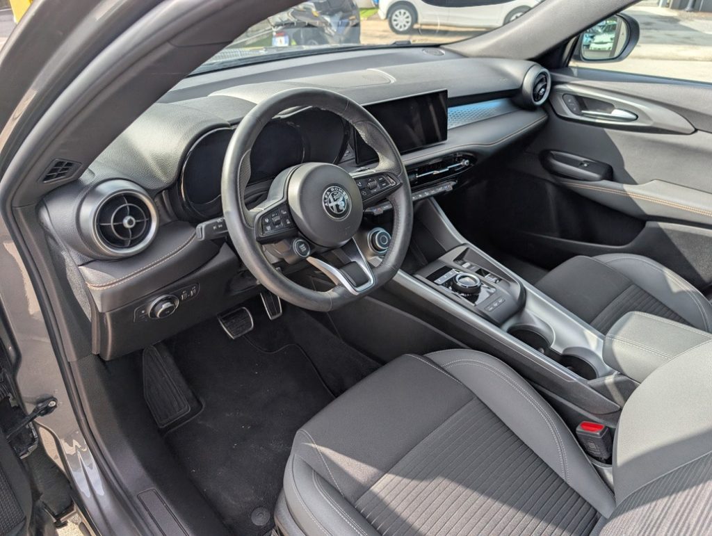 ALFA ROMEO Tonale 1.3 280 CV PHEV AT6 Q4 Sprint - 23