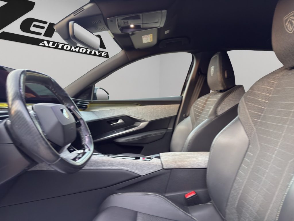 PEUGEOT 3008 Hybrid 136 e-DCS6 GT - 9