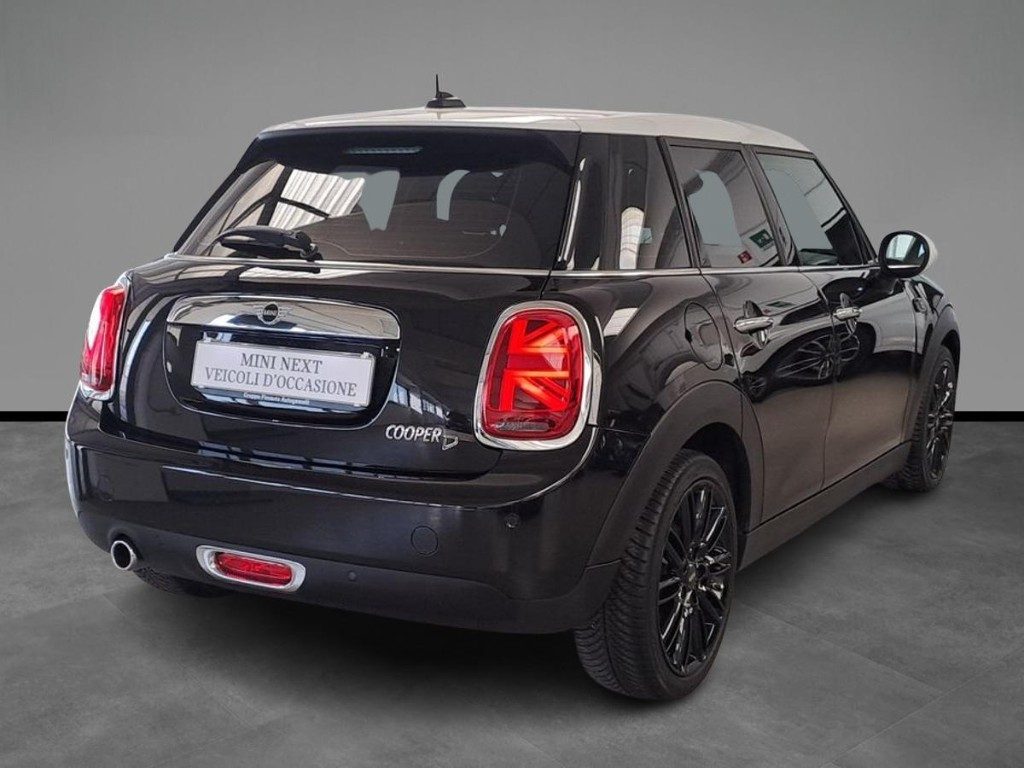 MINI Cooper D 1.5 Cooper D 5 porte versione Classic Aut. - 16