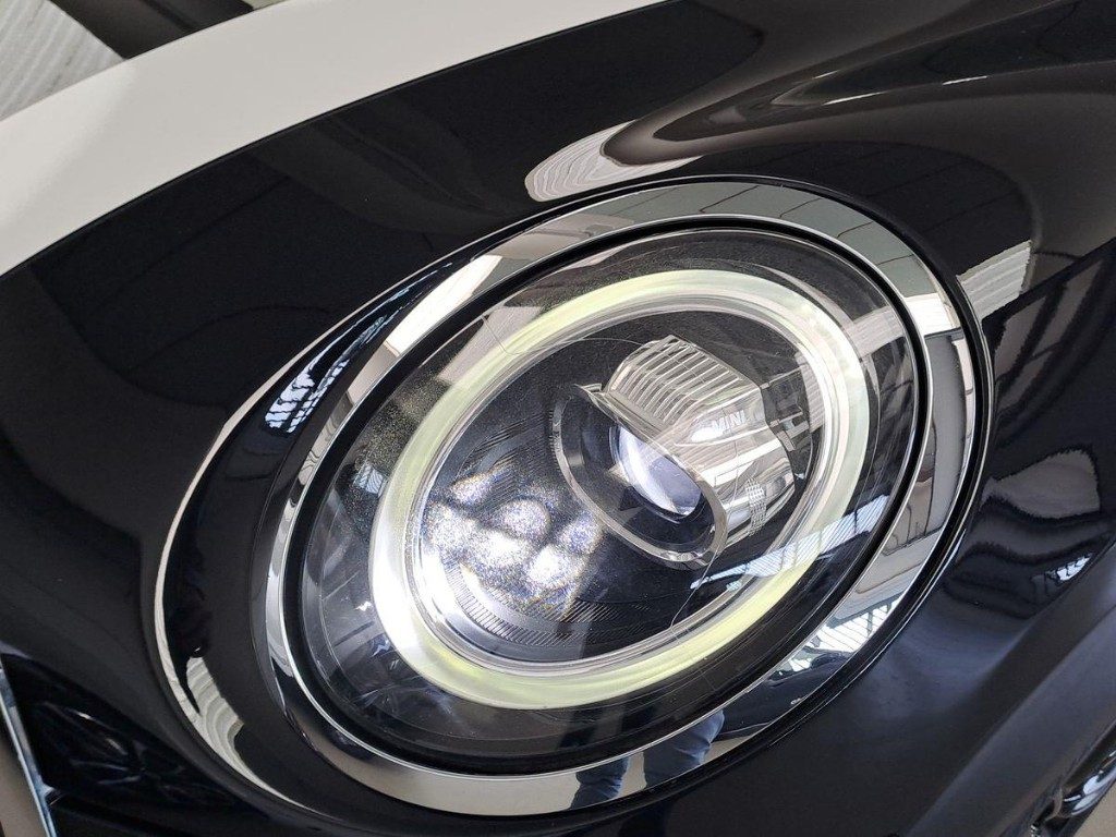 MINI Cooper D 1.5 Cooper D 5 porte versione Classic Aut. - 6