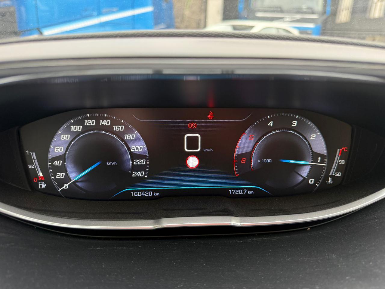 PEUGEOT 3008 BlueHDi 120 EAT6 S&S Allure - 24