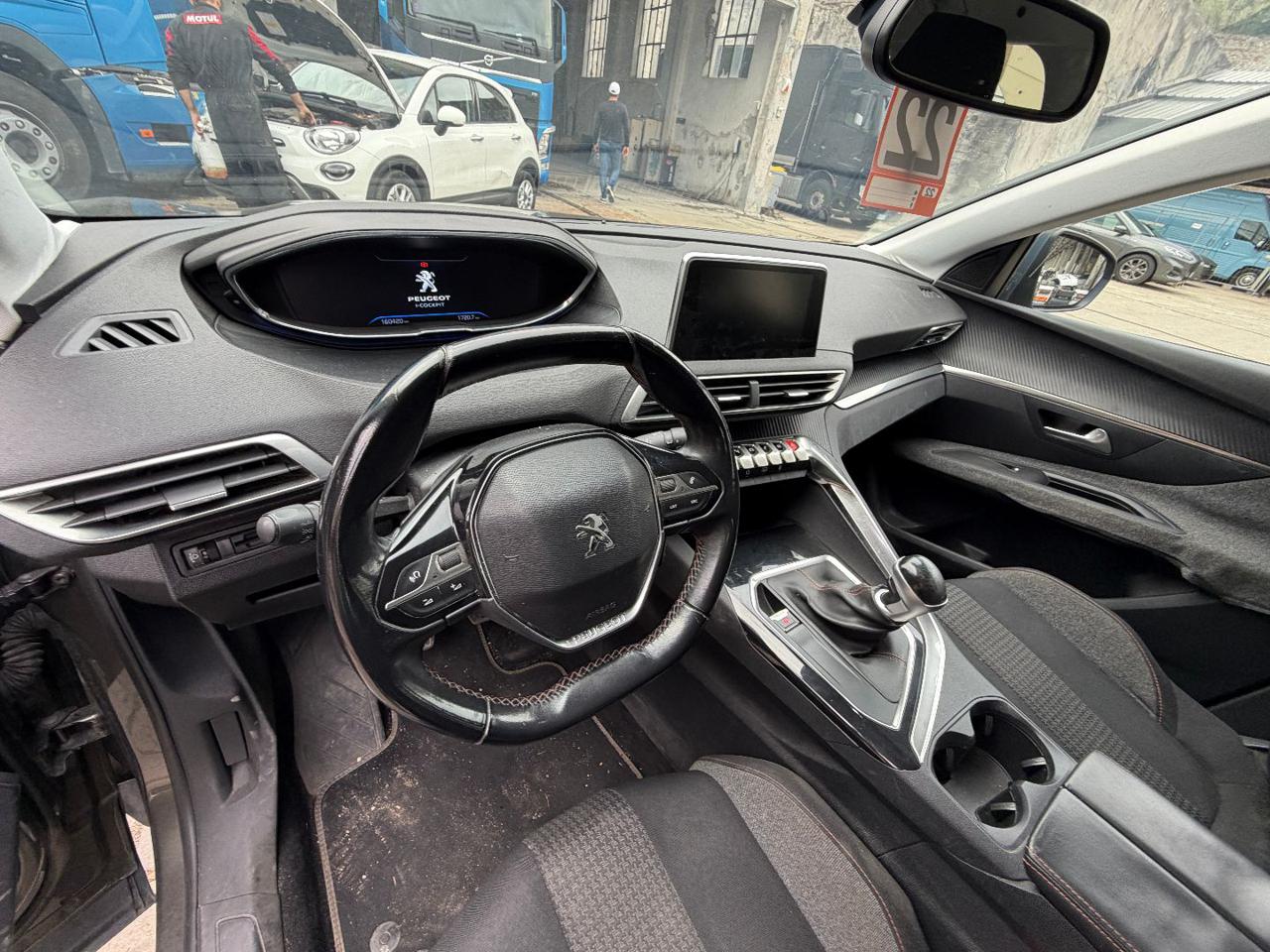 PEUGEOT 3008 BlueHDi 120 EAT6 S&S Allure - 10