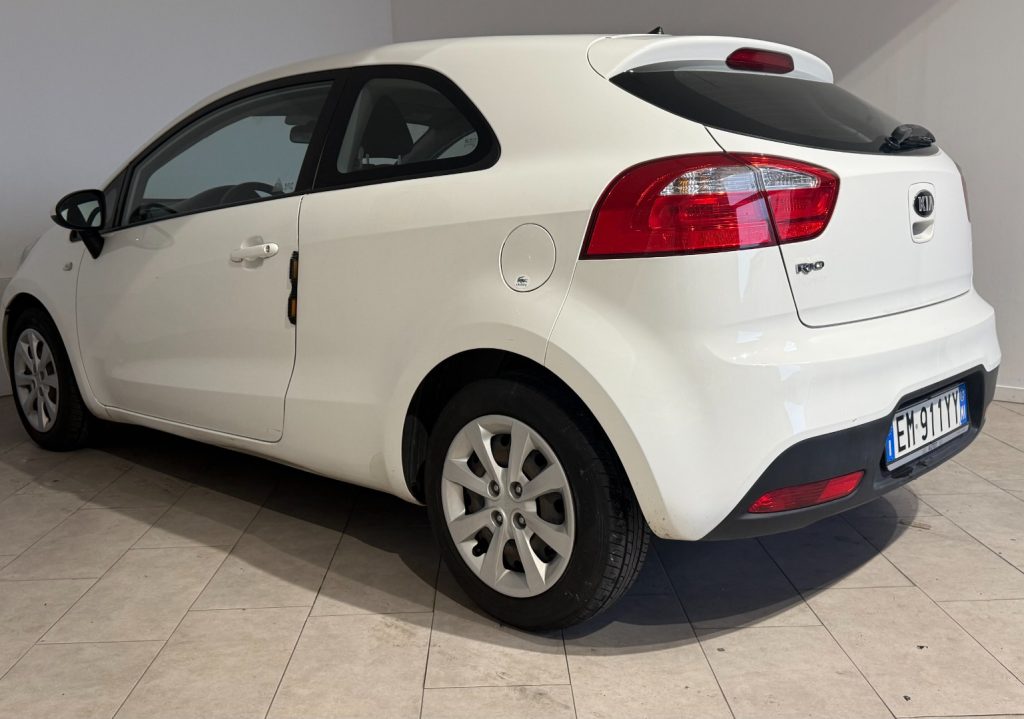 KIA Rio 1.2 CVVT 3p. EX - 6