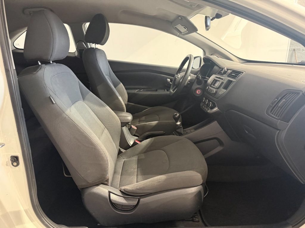 KIA Rio 1.2 CVVT 3p. EX - 19