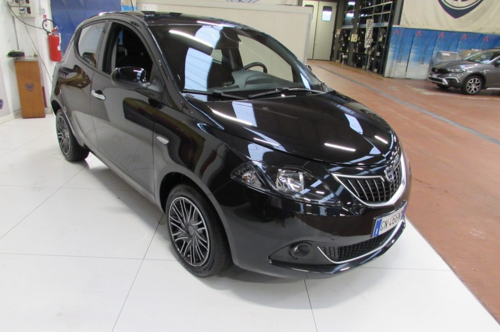 LANCIA Ypsilon 1.0 FireFly 5 porte S&S Hybrid Gold - 3