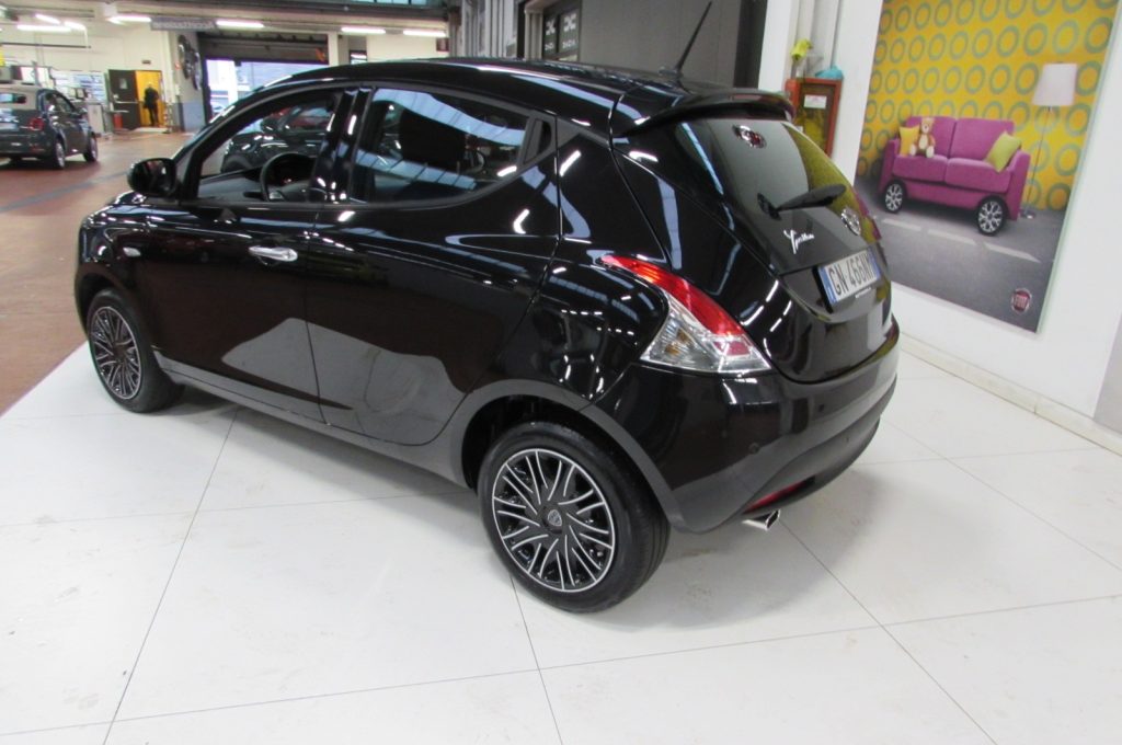 LANCIA Ypsilon 1.0 FireFly 5 porte S&S Hybrid Gold - 4