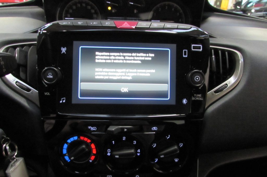 LANCIA Ypsilon 1.0 FireFly 5 porte S&S Hybrid Gold - 9