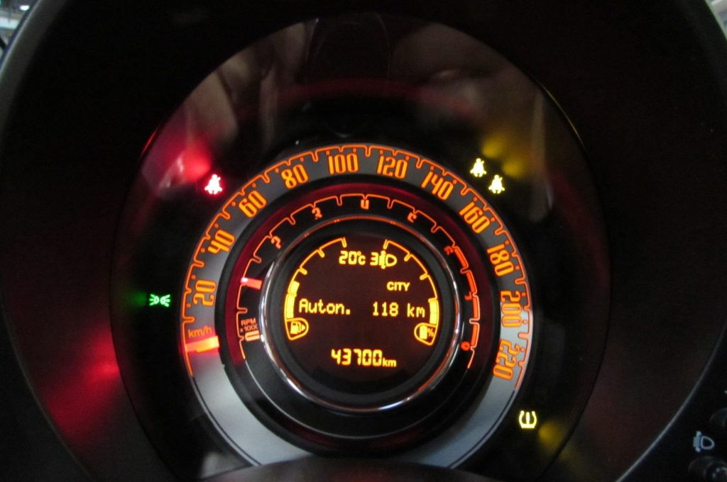 FIAT 500 1.0 Hybrid Cult - 9