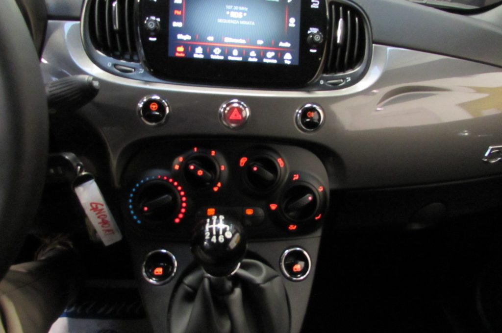FIAT 500 1.0 Hybrid Cult - 11