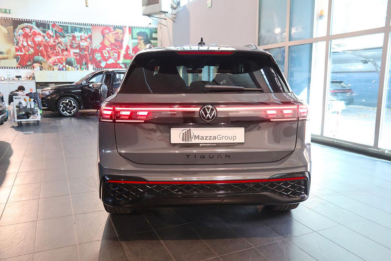 VOLKSWAGEN Tiguan 2.0 TDI 150cv DSG R-Line - 8