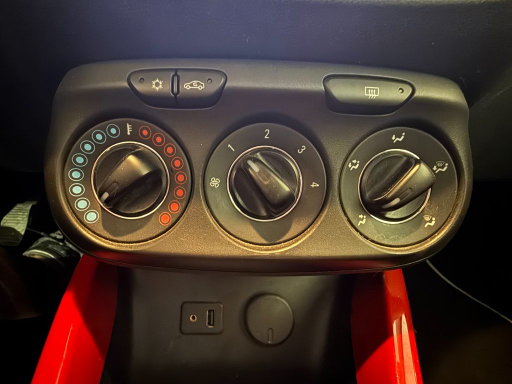 OPEL Adam 1.4 87 CV GPL Tech Slam - 18