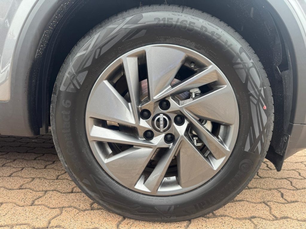 NISSAN Qashqai MHEV 158 CV Xtronic Acenta - 23