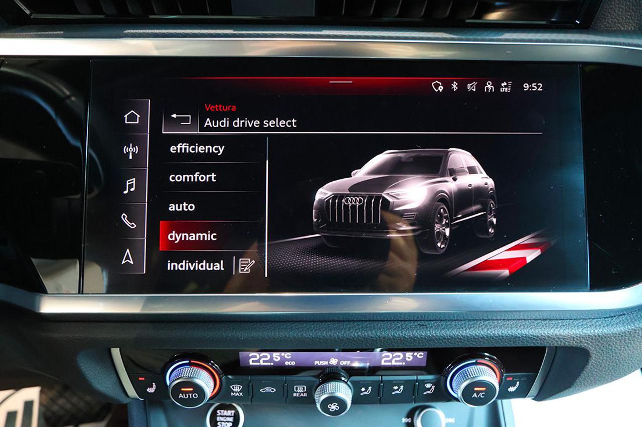 AUDI Q3 35 TFSI S-Tronic S-Line - 27