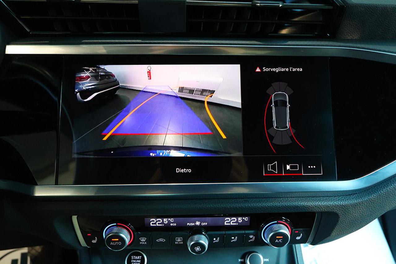 AUDI Q3 35 TFSI S-Tronic S-Line - 25