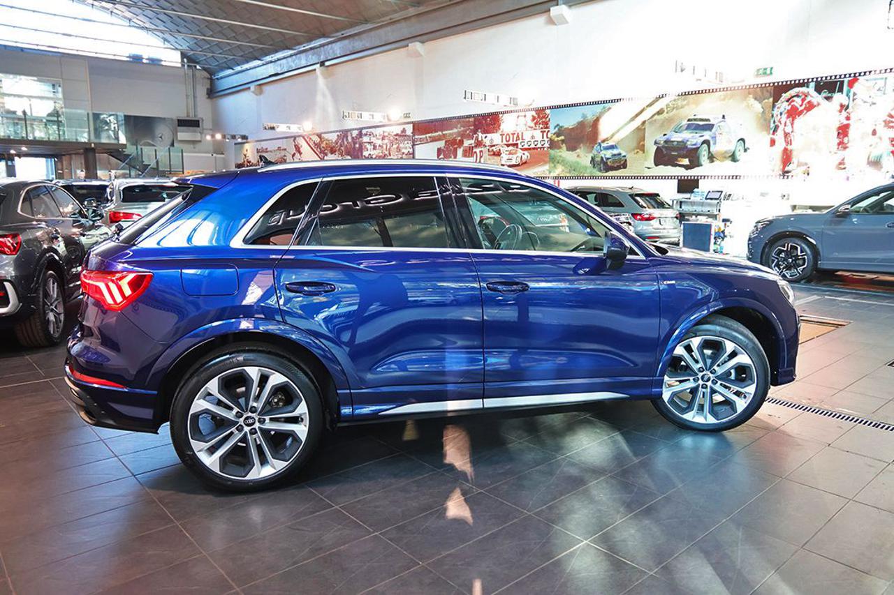 AUDI Q3 35 TFSI S-Tronic S-Line - 10