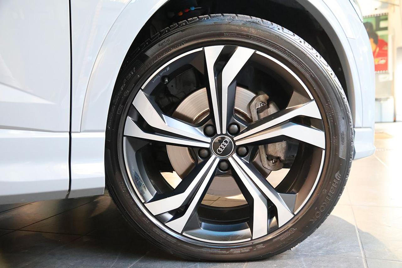 AUDI Q3 40 TFSI Sportback Quattro S-Tronic Identity Black - 6