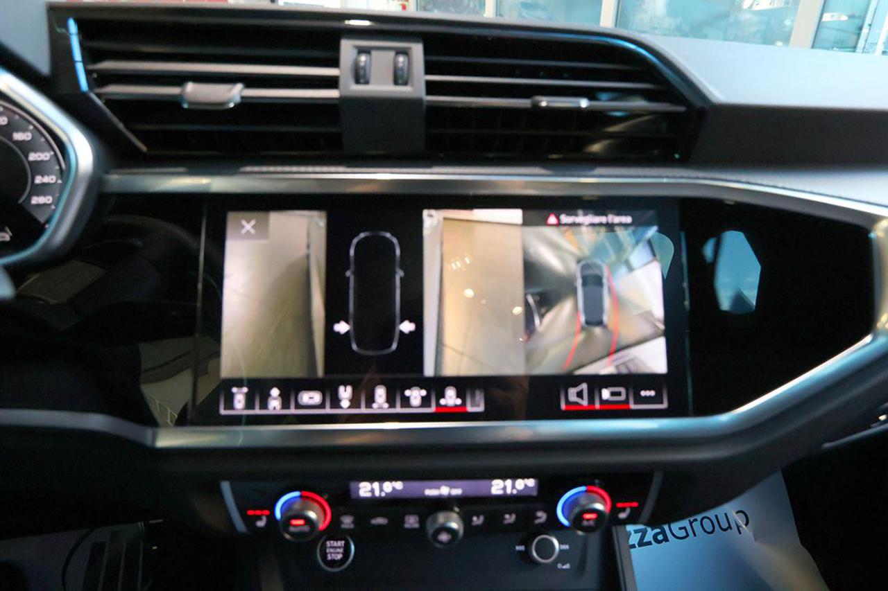 AUDI Q3 40 TFSI Sportback Quattro S-Tronic Identity Black - 33