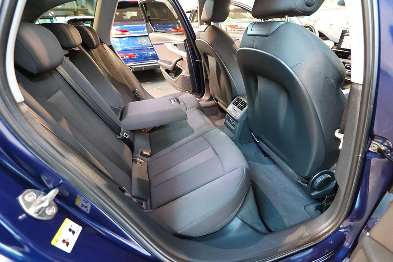 AUDI A4 35 TFSI Avant S-Tronic S-Line - 19