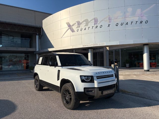 LAND ROVER Defender Bianco pastello