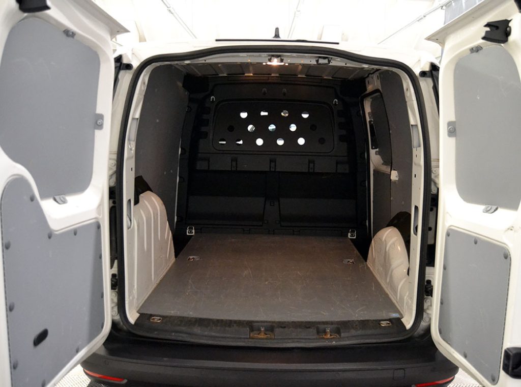VOLKSWAGEN Caddy 2.0 TDI 75 CV Furgone Business - 9