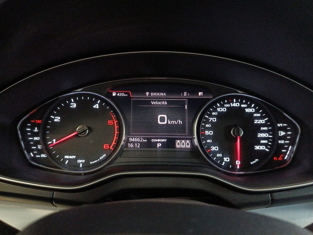AUDI Q5 Q5 40 2.0 tdi mhev  Design quattro 204cv s-tronic - 12