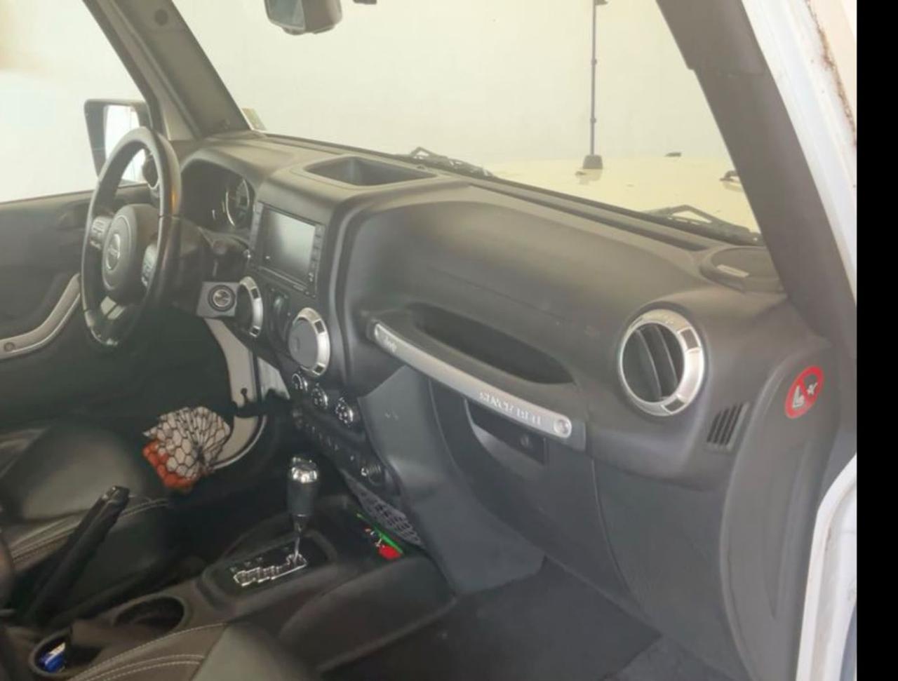 JEEP Wrangler 2.8 CRD DPF Sahara Auto - 12
