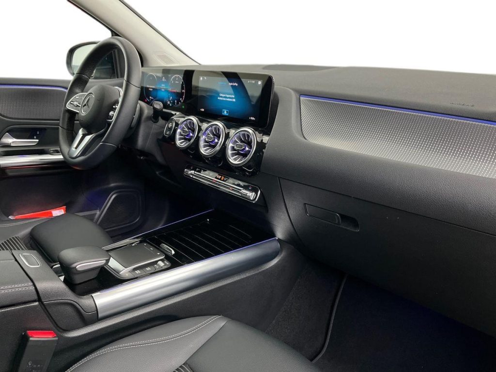 MERCEDES-BENZ B 180 d Automatic Sport Plus - 16