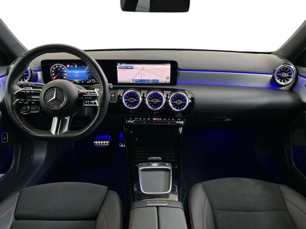 MERCEDES-BENZ A 250 e hybrid EQ AMG Line Advanced Plus - 9