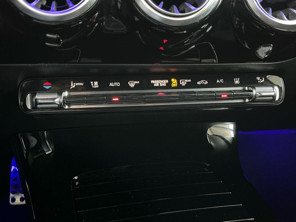 MERCEDES-BENZ A 250 e hybrid EQ AMG Line Advanced Plus - 14