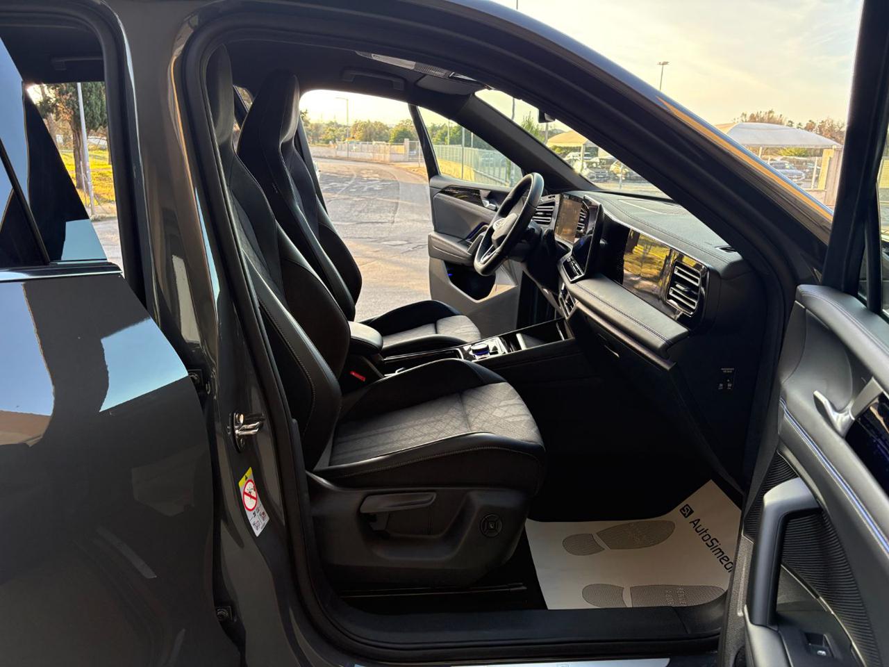 VOLKSWAGEN Tiguan 2.0 TDI 150 CV DSG R-Line - 9