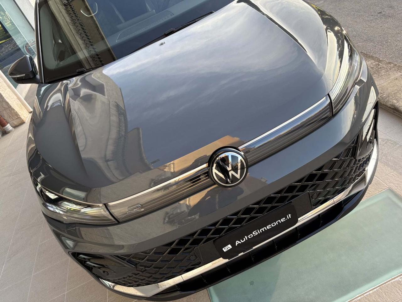 VOLKSWAGEN Tiguan 2.0 TDI 150 CV DSG R-Line - 37