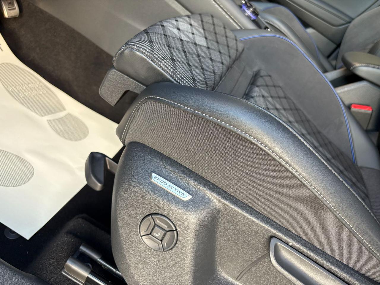 VOLKSWAGEN Tiguan 2.0 TDI 150 CV DSG R-Line - 42
