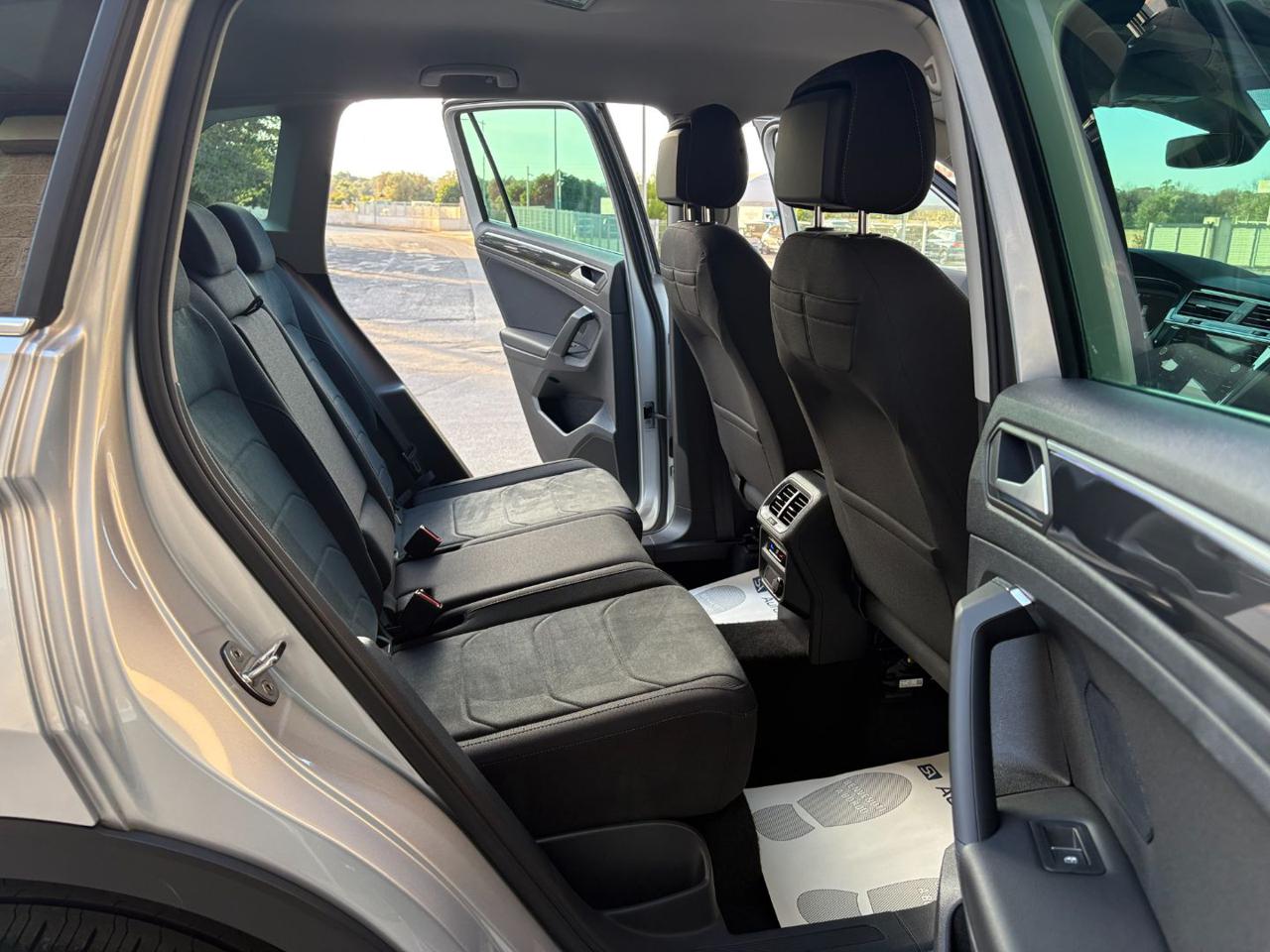 VOLKSWAGEN Tiguan 2.0 TDI 150 CV SCR DSG Elegance VIRTUAL - 11