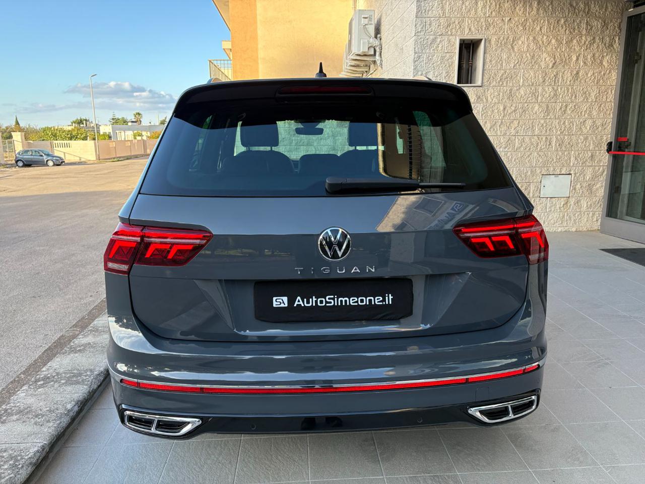VOLKSWAGEN Tiguan 2.0 TDI 150 CV SCR DSG R-Line - 6
