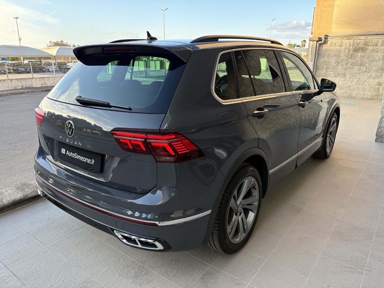 VOLKSWAGEN Tiguan 2.0 TDI 150 CV SCR DSG R-Line - 5