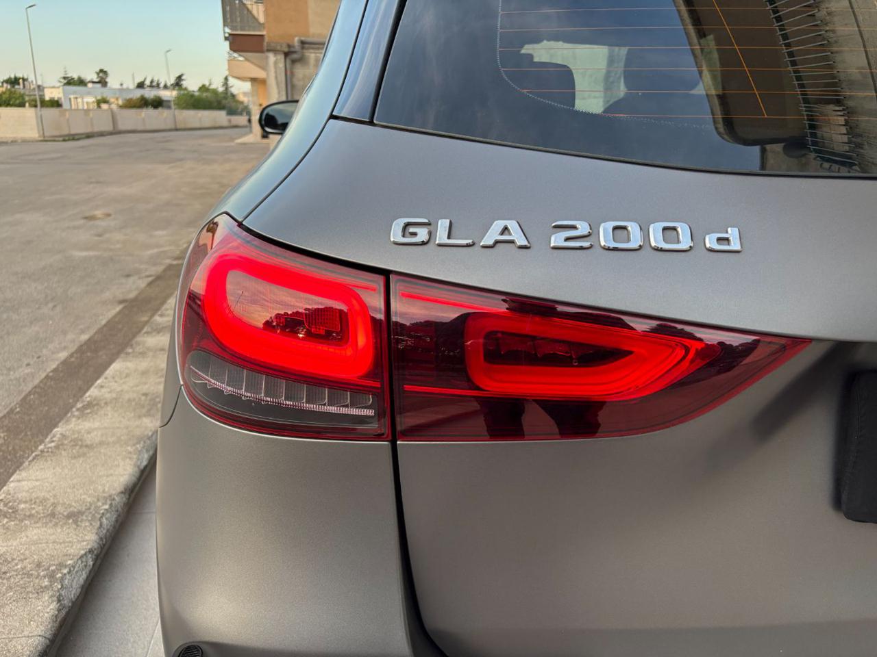 MERCEDES-BENZ GLA 200 d Automatic 4Matic Premium MAGNO DESIGNO (OPACA) - 32