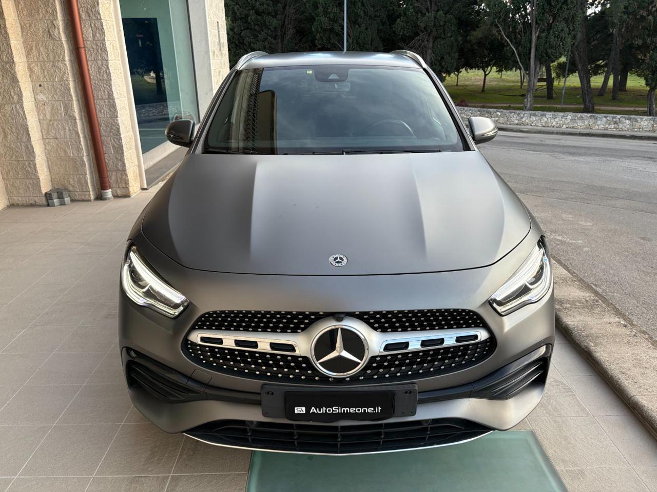 MERCEDES-BENZ GLA 200 d Automatic 4Matic Premium MAGNO DESIGNO (OPACA) - 2