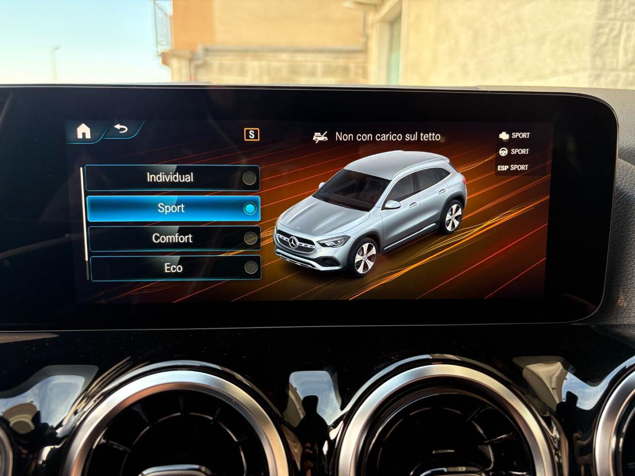 MERCEDES-BENZ GLA 200 d Automatic 4Matic Premium MAGNO DESIGNO (OPACA) - 22