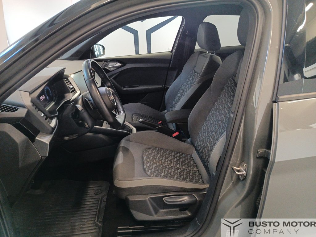 AUDI A1 Sportback 35 TFSI S tronic S line edition - 8