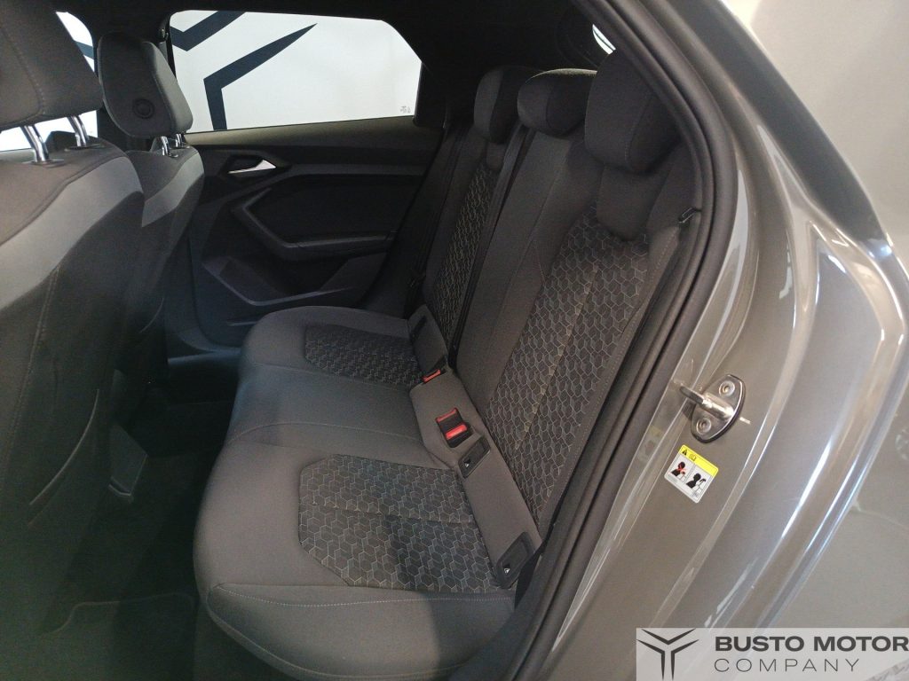 AUDI A1 Sportback 35 TFSI S tronic S line edition - 9