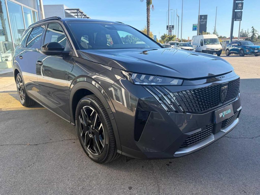 PEUGEOT 5008 1.2 hybrid GT 145cv 7p.ti e-dcs6 - 3