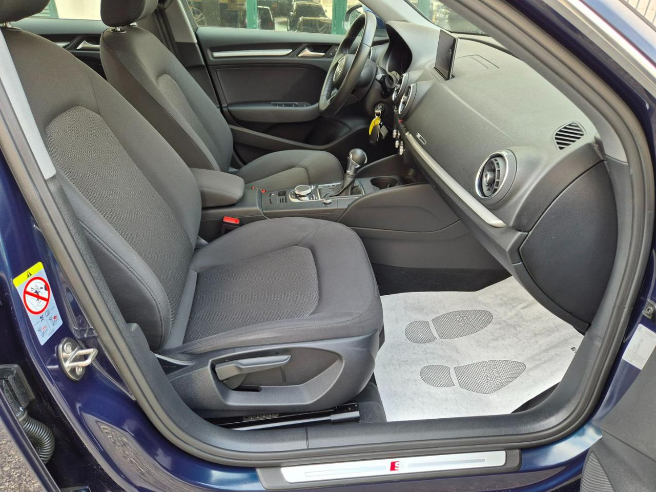AUDI A3 SPB 35 TDI S tronic Admired - 11