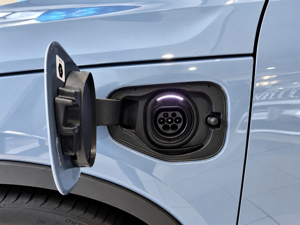 VOLVO XC40 T4 Recharge Plug-in Hybrid Inscription Expression - 9